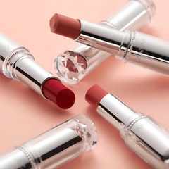 Son bóng dưỡng ẩm Cezanne 3.2g