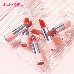 Son dưỡng có màu Silkygirl Moisture Rich 3.2g