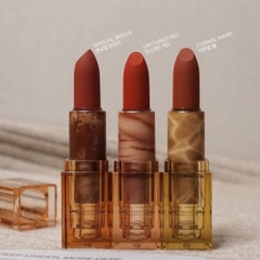 Son thỏi 3CE vỏ trong suốt Unstained Red - Đỏ phấn 3.5g