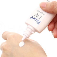 Sữa chống nắng Bioré sáng hồng tự nhiên SPF50+/PA++++ 30ml
