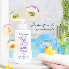 Sữa dưỡng ẩm chiết xuất hạnh nhân Babycoccole 250ml dành cho bé từ 0 tháng tuổi