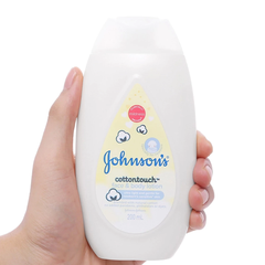 Sữa dưỡng ẩm cho bé Johnson's Baby Cotton Touch 200 ml