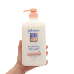 Sữa tắm Johnson's Adult từ hạnh nhân cho người lớn 750ml