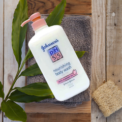 Sữa tắm Johnson's Adult từ hạnh nhân cho người lớn 750ml