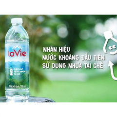 Thùng 12 chai nước khoáng thiên nhiên La Vie 700ml