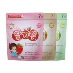 Hoa quả sấy khô Mom's Cook vị táo/vị lê/vị dâu tây 12g