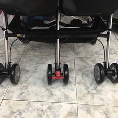 Xe đẩy đôi Combi Spazio Duo