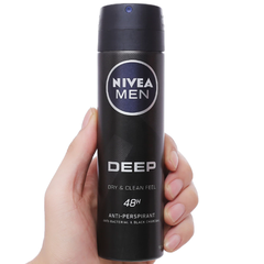 Xịt khử mùi Nivea Men than đen hương gỗ đen 150ml
