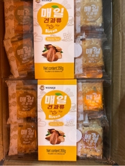 Bánh soda Weisiqi - Hạt điều 358g