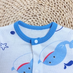 Body đùi cộc tay cúc giữa vải thông hơi mỏng mát cho bé trai bé gái sơ sinh mùa hè