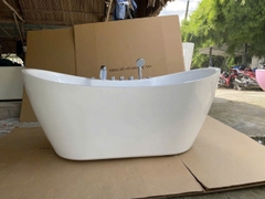 Bồn Tắm Thỏi Vàng Massage MKT-17