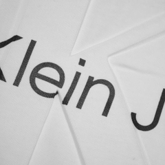 Áo Thun Calvin Klein In Phồng (Trắng)