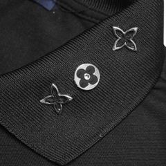 Polo Louis Vuitton Cổ Đính Logo Titan