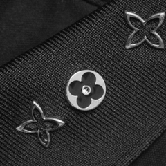 Polo Louis Vuitton Cổ Đính Logo Titan