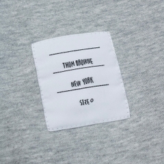 Áo Thun Thom Browne Viền Túi