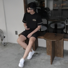 Áo Thun LV Louis Vuitton Thêu Chữ Vàng Xích Tay