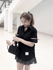 Sơ Mi thom Brown Đen tay Ngắn Viền Đỏ
