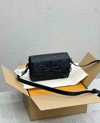 Túi Đeo Chéo Louis Vuitton LV Streamer Wearable
