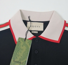 Polo GC Gucci Chữ Đỏ Cầu Vai
