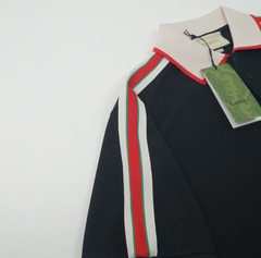 Polo GC Gucci Chữ Đỏ Cầu Vai
