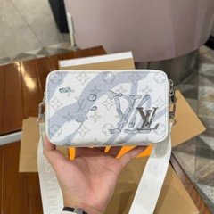 Túi Soft Trunk Đeo Chéo DC-04 LV Alpha