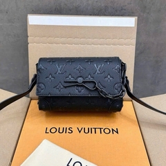 Túi Soft Trunk Đeo Chéo DC-05 LV Taurillon