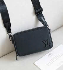 Túi Soft Trunk Đeo Chéo DC-06 LV Aerogram