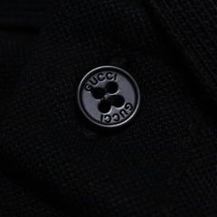 Polo Gucci Thêu Chữ Trên Túi Đen