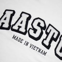 Áo Thun Aastu Thêu Xù Sau Lưng (Trắng)