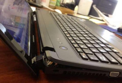 Màn hình laptop bị nghiêng, lỏng do bản lề - Dịch Vụ Sửa Chữa Laptop Phú Quốc | Máy Tính Phú Quốc | Vi Tính Hải Đăng
