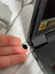 Tuột ren — Tuôn ốc bản lề laptop – Dịch Vụ Sửa Chữa Phú Quốc | Máy Tính Phú Quốc | Vi Tính Hải Đăng