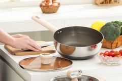 Chảo Titanium trở thành chuẩn mới nhờ siêu chống dính, siêu cứng