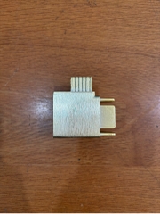LK RẼ PHẢI 40*40 - VÀNG