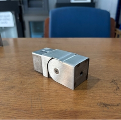 CHỤP TƯỜNG CHUYỂN ĐỘNG INOX
