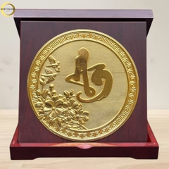 TRANH CHỮ AN THƯ PHÁP BẰNG ĐỒNG MẠ VÀNG 24K - QUÀ TẶNG ĐỂ BÀN (KÍCH THƯỚC 24X24CM)