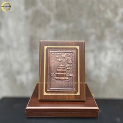 TRANH HỒ HOÀN KIẾM BẰNG ĐỒNG ĐỎ GIẢ CỔ - TRANH QUÀ TẶNG ĐỂ BÀN (KÍCH THƯỚC 17X22CM )