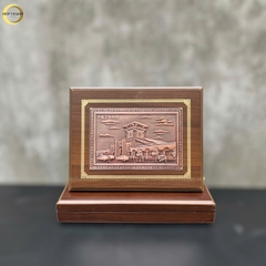 TRANH CHỢ BẾN THÀNH BẰNG ĐỒNG ĐỎ GIẢ CỔ - TRANH QUÀ TẶNG ĐỂ BÀN (KÍCH THƯỚC 22X17CM )