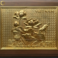 TRANH HOA SEN BẰNG ĐỒNG MẠ VÀNG 24K - TRANH QUÀ TẶNG ĐỂ BÀN (KÍCH THƯỚC 25X20CM)