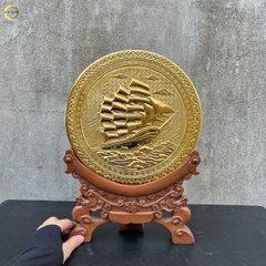 TRANH ĐĨA THUẬN BUỒM XUÔI GIÓ BẰNG ĐỒNG MẠ VÀNG 24K- ĐƯỜNG KÍNH 21CM