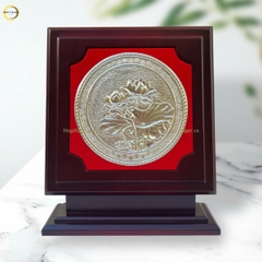 TRANH HOA SEN BẰNG ĐỒNG MẠ BẠC - KÍCH THƯỚC 23CM