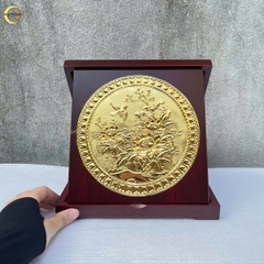 TRANH HOA CÁT TƯỜNG NHƯ Ý BẰNG ĐỒNG MẠ VÀNG 24K - KÍCH THƯỚC 24X24CM