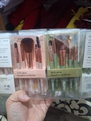 Set cọ trang điểm Meiyiting No.389