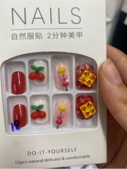 Móng tay giả nail đính đá trong ngắn
