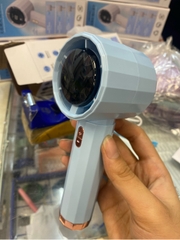 Quạt sạc 100 Cấp độ