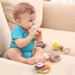 Hộp xúc xắc gặm nướu 9pcs