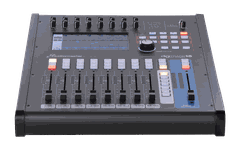 Bộ trộn kỹ thuật số 18 kênh StudioMaster Digitrack18