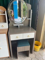 Bàn phấn hàng gỗ công nghiệp Kt 60 cm MS 435