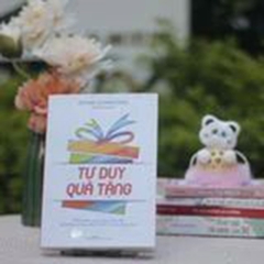 Tư Duy Quà Tặng - Mở 12 Món Quà Của Cuộc Đời Để Sống Có Mục Đích, Kết Nới Và Cống Hiến