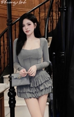 Đầm body cổ thun gân cổ vuông tay dài tầng xoè