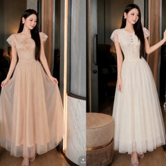 Đầm thiết kế ren tay phồng hoa nổi tùng xoè